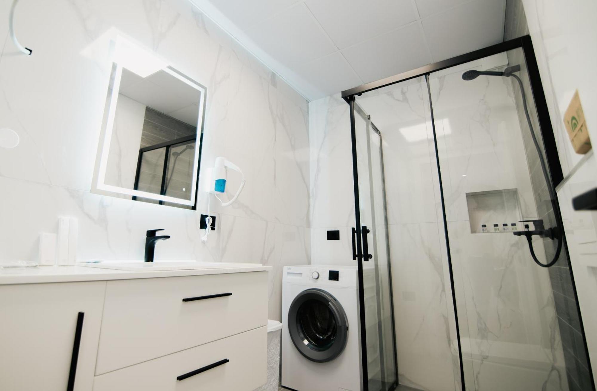 Froa Luxury Apartment Debar Exteriör bild