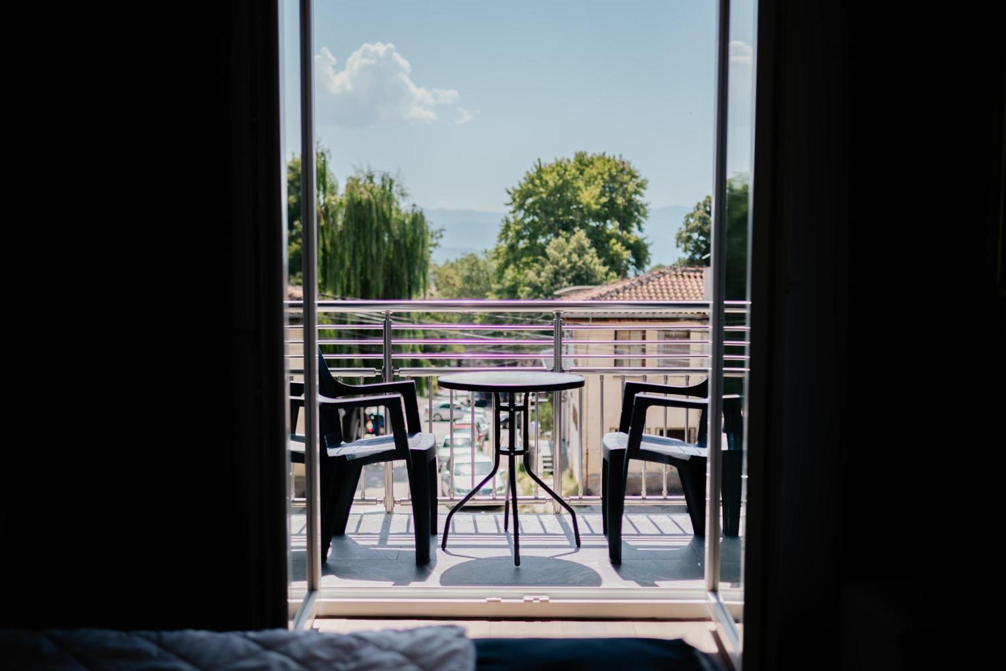 Froa Luxury Apartment Debar Exteriör bild