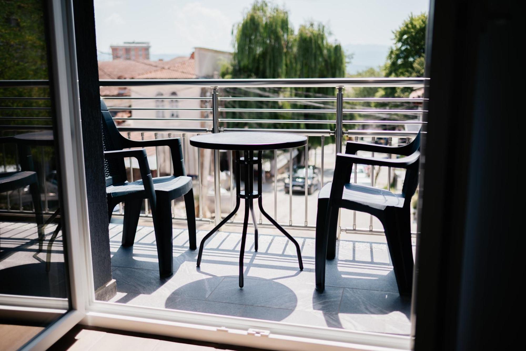 Froa Luxury Apartment Debar Exteriör bild